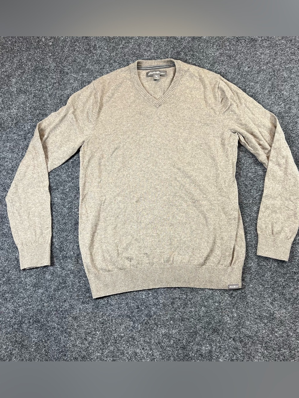 Eddie Bauer Gray V-Neck Knit Sweater Men’s Medium Classic Pullover